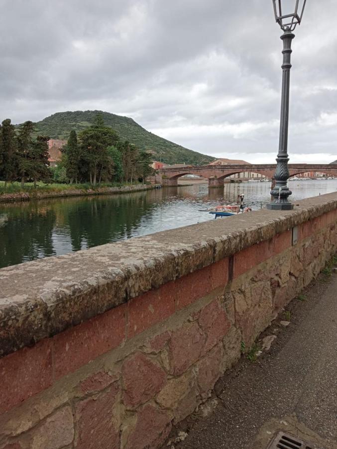 Casa Tildepino Davanti Al Fiume Temo Locazione Turistica Bosa Exterior foto